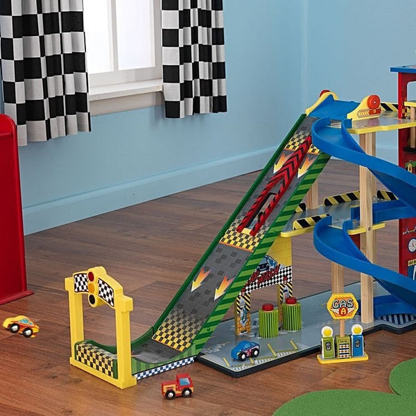 KidKraft Mega Ramp Racing Set – Swing and Play